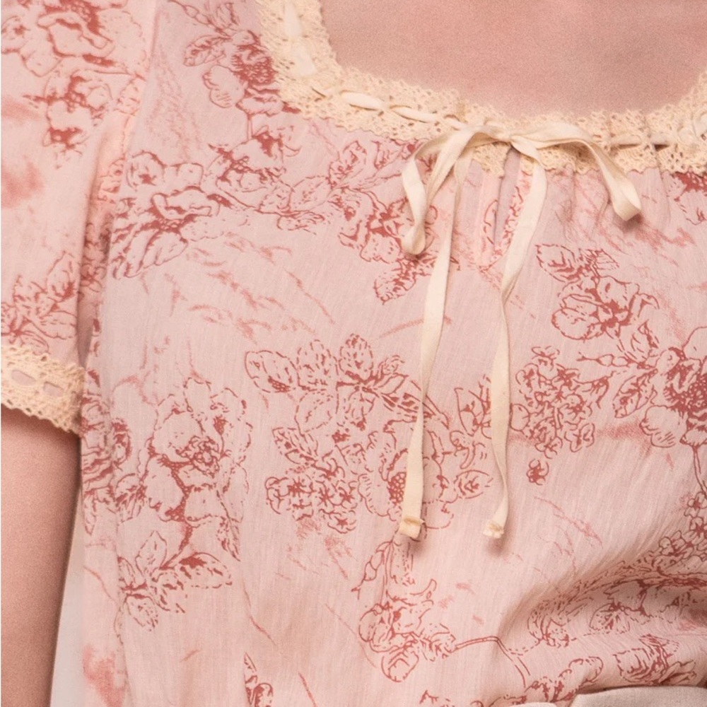 Ivy City Tani Pink Floral Top - Picture 3 of 3
